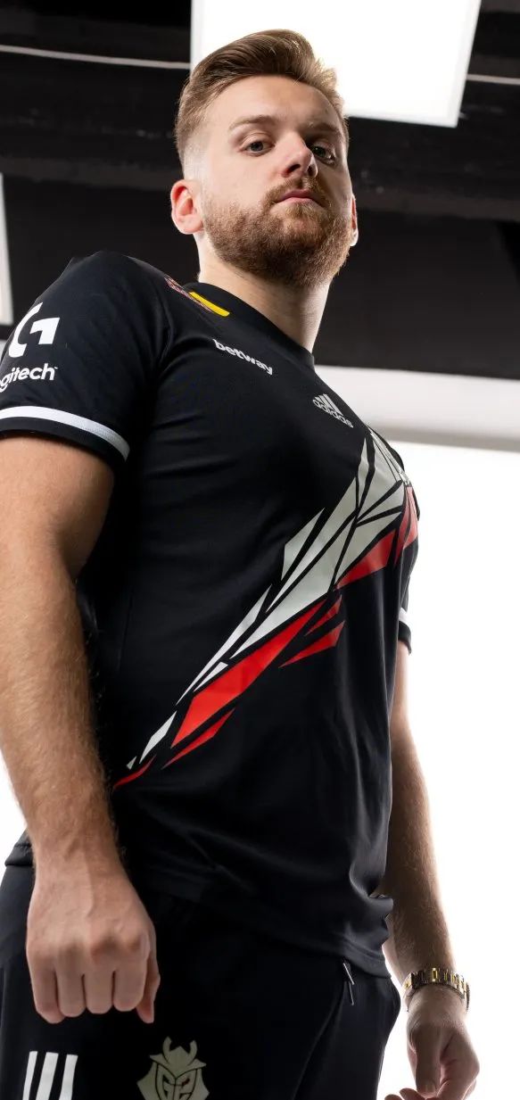 百家乐准高手对加注极度谨慎（准高手在百家乐中对加注格外谨慎）