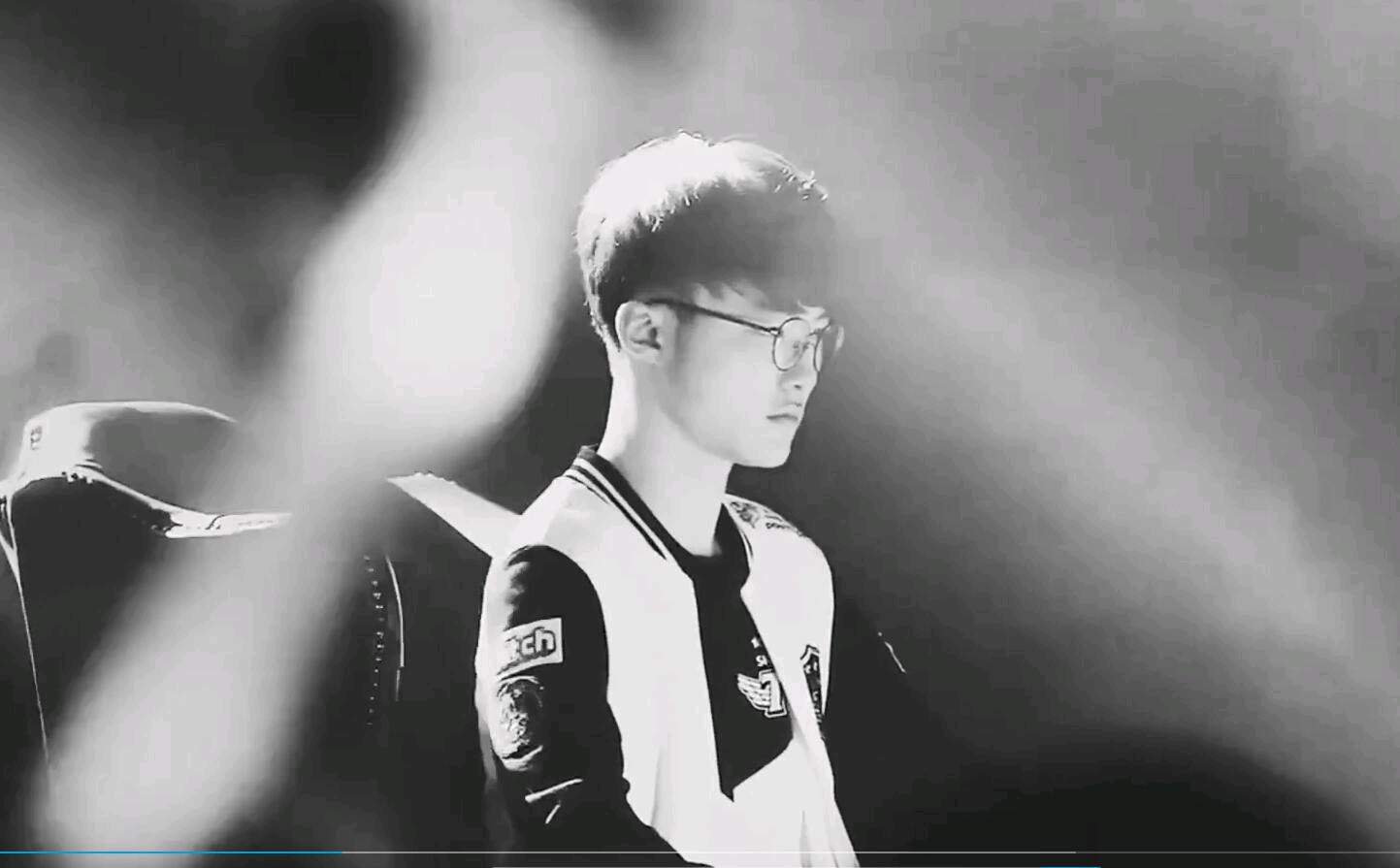 T1 击败 Invictus Gaming 晋级 2025 年全球总决赛小组赛