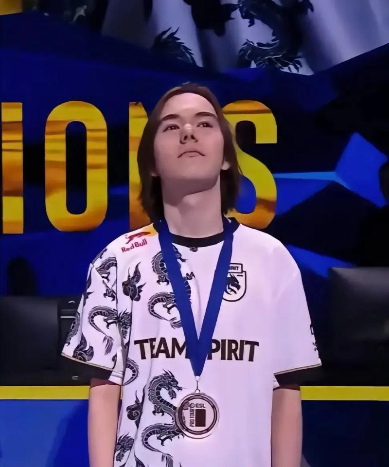 Bilibili Gaming vs WE赛前数据前瞻：双方中单的对决关乎局势胜负