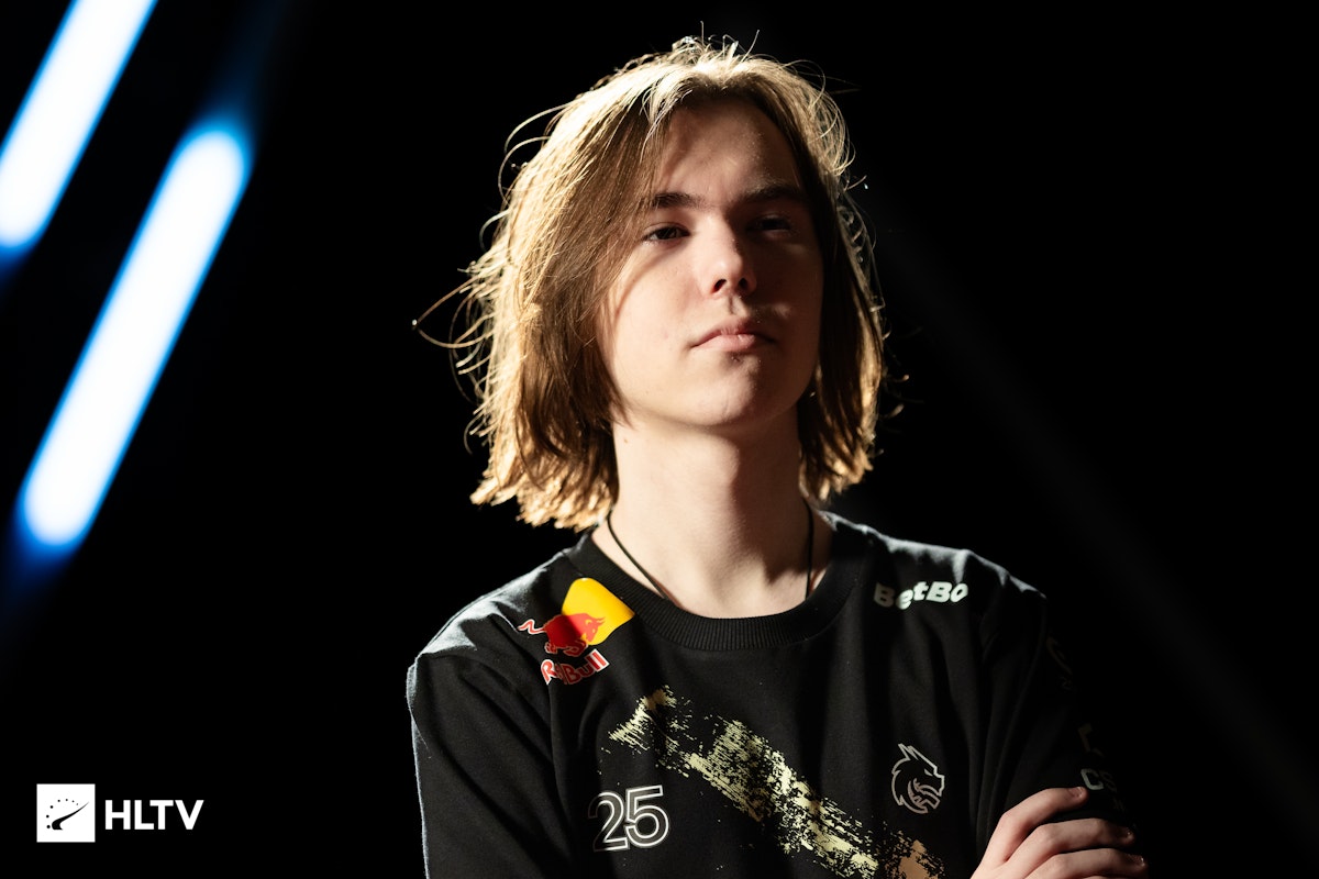 英雄联盟S12小组赛第五日总结：T1、EDG小组一二名出线