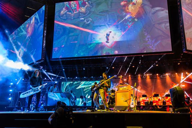 德州扑克高手靠自律（自律成就德州扑克高手）